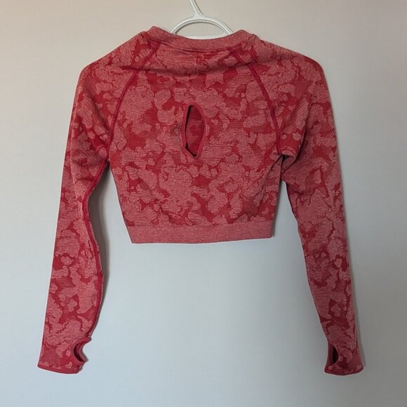 Gymshark, long sleeve, crop top, pink, size Medium - Picture 10 of 11